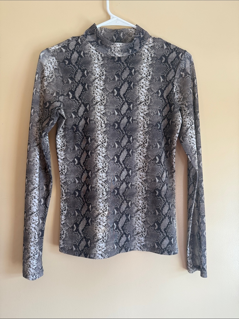 J for Justify Gray Snake-Print Mock Neck Top